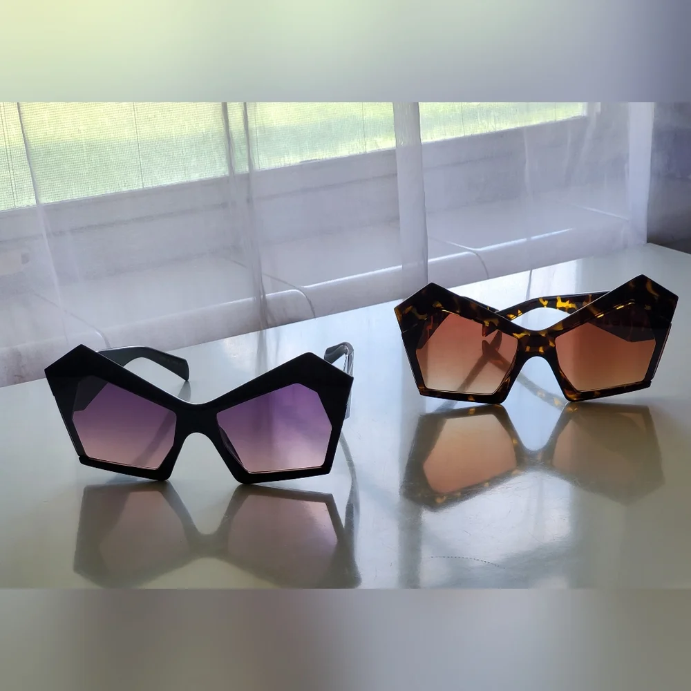 Stylish Black Geometric Sunglasses with Purple Lenses UV400 Protection